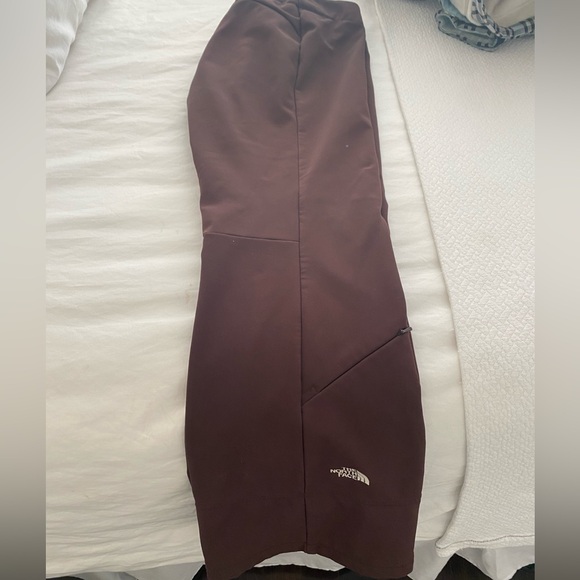 North Face ski and Snowboard 2 piece suit - Picture 2 of 9